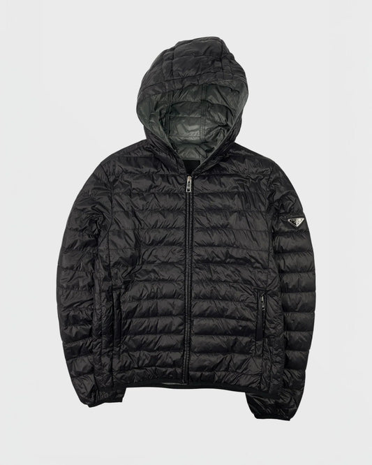 Prada doudoune triangle