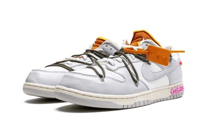 Nike® x Off-White® Dunk Low lot 22